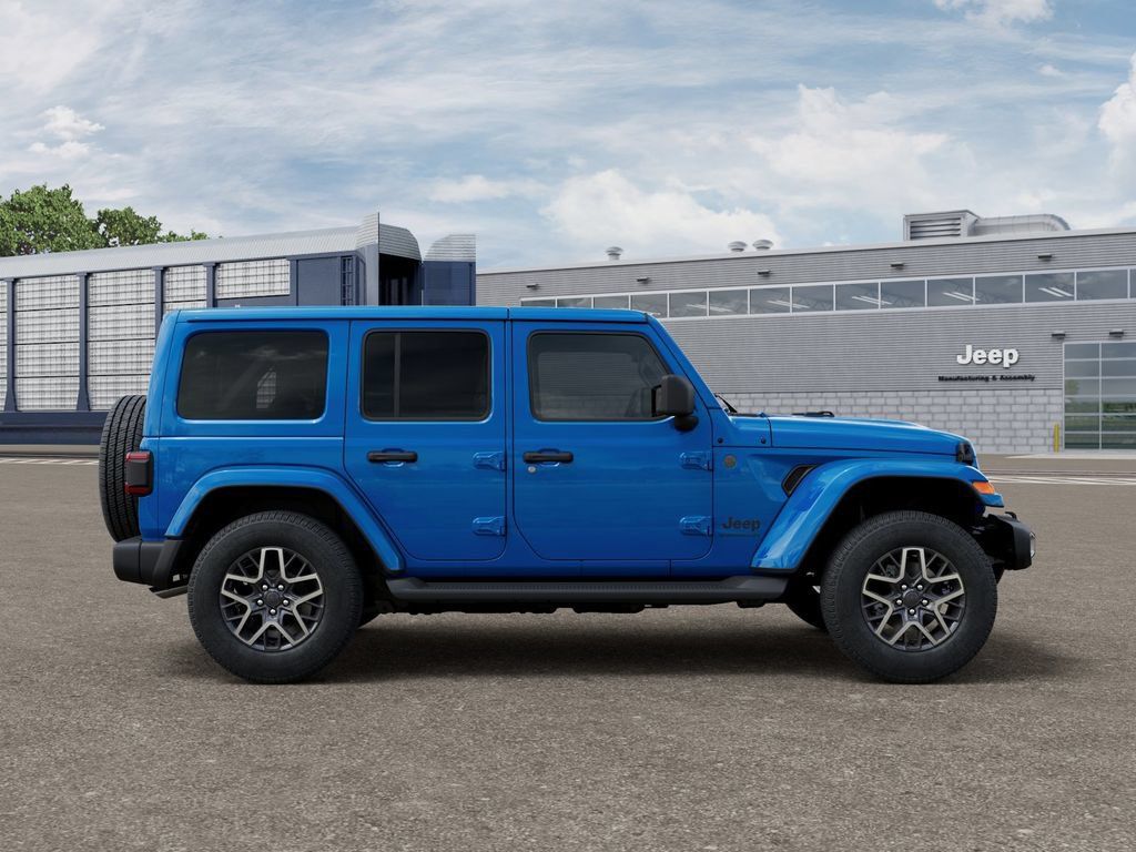 New 2025 Jeep Wrangler Unlimited Sahara AWD/4WD image 22