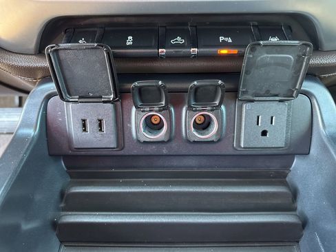 Used 2018 GMC Sierra 1500 SLT w/ Enhanced Driver Alert Package image 45