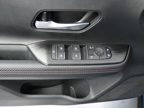 New 2026 Nissan Kicks SR FWD image 11