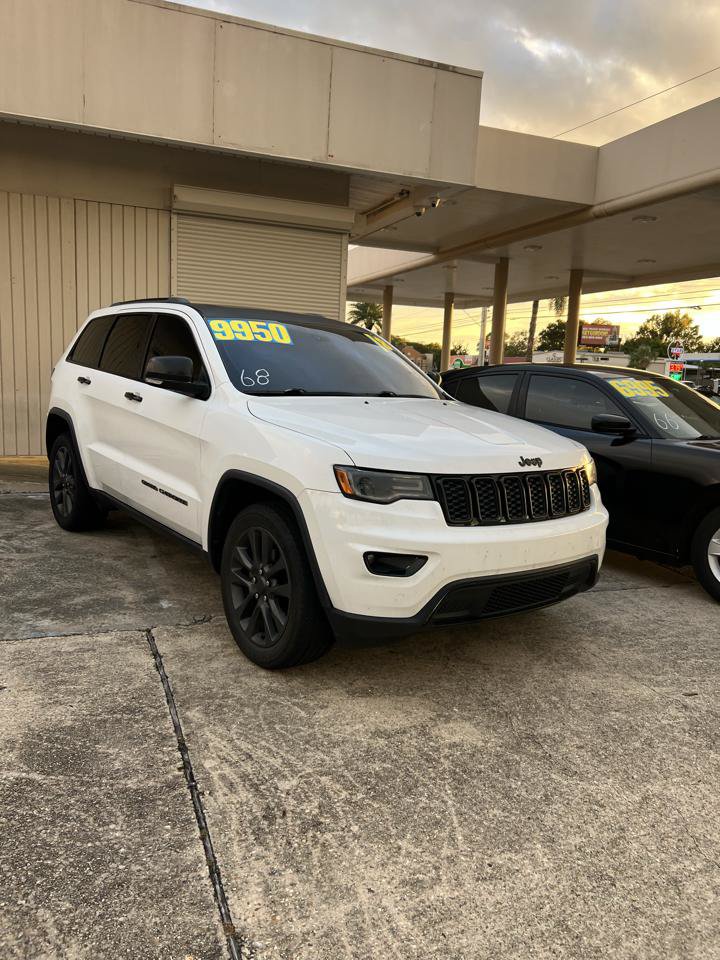 Used 2018 Jeep Grand Cherokee Limited w/ Luxury Group II RWD image 3