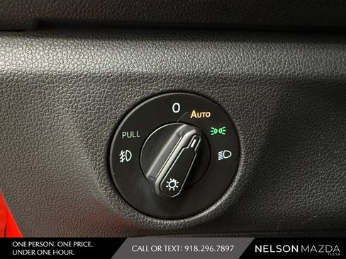 Used 2020 Volkswagen Jetta R-Line FWD image 26