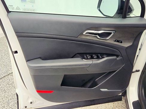 Used 2025 Kia Sportage X-Line Prestige image 11