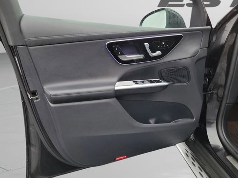 Used 2023 Mercedes-Benz GLC 300 GLC 300 image 28