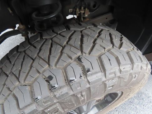 Used 2010 Dodge Ram 2500 Truck Laramie w/ Protection Group AWD/4WD image 11