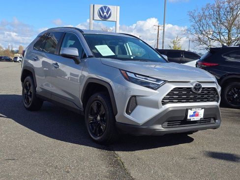 Used 2023 Toyota RAV4 XLE w/ Convenience Package AWD/4WD image 1
