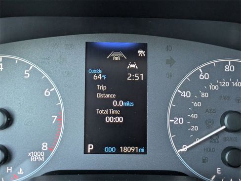 Used 2025 Toyota Corolla LE image 16