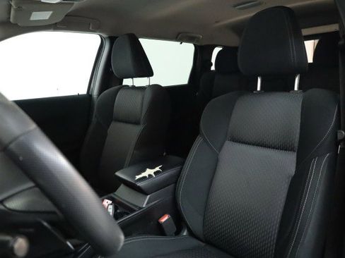 Used 2022 Mitsubishi Outlander ES image 7