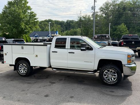 Used 2019 Chevrolet Silverado 2500 W/T w/ WT Convenience Package AWD/4WD image 5