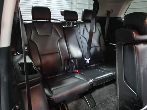 Used 2023 Kia Telluride LX image 20