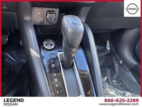 Used 2022 Nissan Versa SV image 26