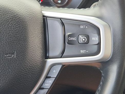 Used 2023 RAM 1500 Big Horn AWD/4WD image 35