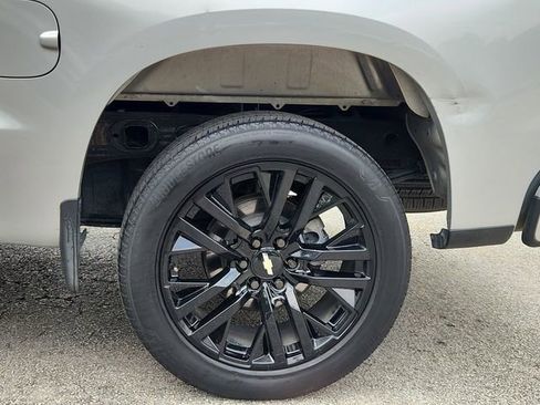 Used 2020 Chevrolet Silverado 1500 Custom w/ Custom Value Package RWD image 30