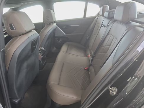 Certified 2024 BMW 530i RWD image 27