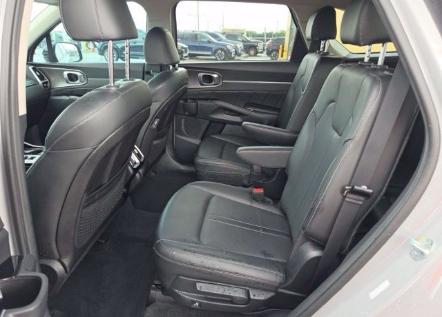 Certified 2023 Kia Sorento SX AWD/4WD image 9