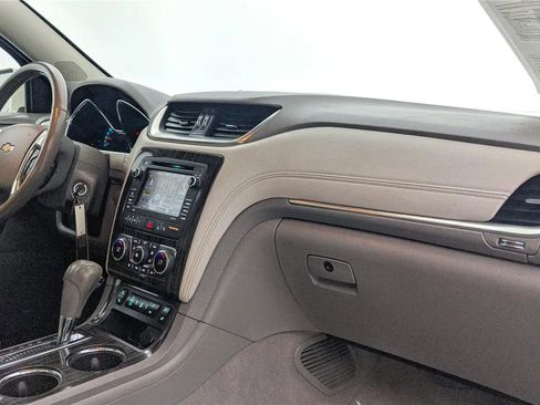 Used 2014 Chevrolet Traverse LTZ AWD/4WD image 29