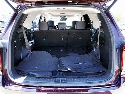 Used 2024 Hyundai Palisade SEL FWD image 19