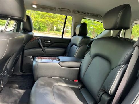 Used 2019 INFINITI QX80 Luxe AWD/4WD image 17