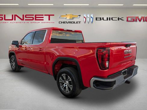 Certified 2023 GMC Sierra 1500 SLE image 6