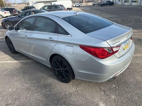 Used 2013 Hyundai Sonata SE w/ Navigation & Sunroof Pkg image 7
