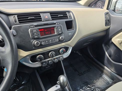 Used 2013 Kia Rio LX FWD image 25