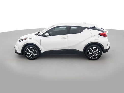 Used 2018 Toyota C-HR XLE image 8