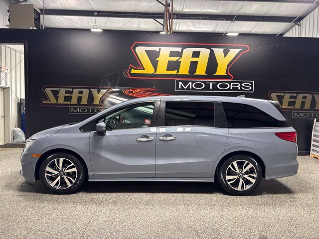 Used 2023 Honda Odyssey Touring image 3