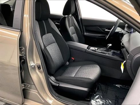 New 2026 Nissan Sentra SV w/ SV Convenience Package FWD image 34