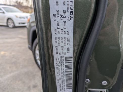 Used 2018 Jeep Compass Limited image 39