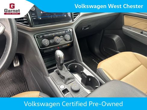 Certified 2023 Volkswagen Atlas Cross Sport SEL R-Line AWD/4WD image 20