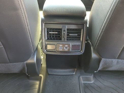 Used 2025 Subaru Forester Sport w/ Popular Package #1 AWD/4WD image 23