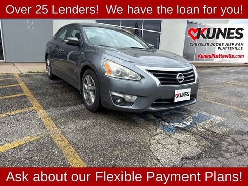 Used 2014 Nissan Altima 2.5 SL w/ Technology Package FWD image 2