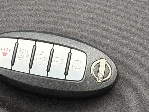 Used 2025 Nissan Altima 2.5 SV FWD image 25