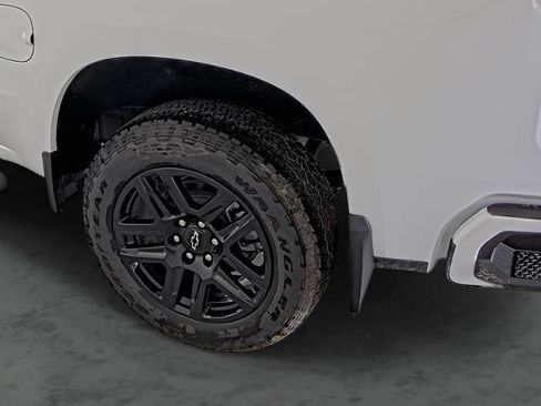 New 2026 Chevrolet Silverado 1500 Custom w/ Turbomax Blackout Package AWD/4WD image 9