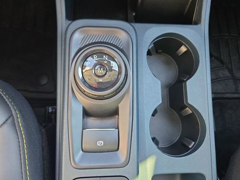 Used 2025 Ford Maverick Lobo image 13