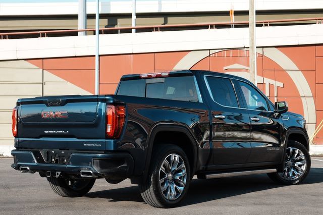 Used 2023 GMC Sierra 1500 Denali w/ Denali Reserve Package AWD/4WD image 25