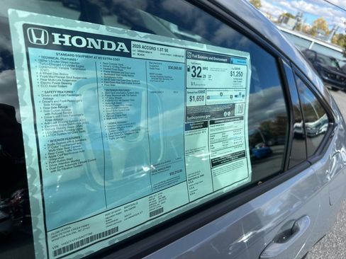 New 2025 Honda Accord SE image 33