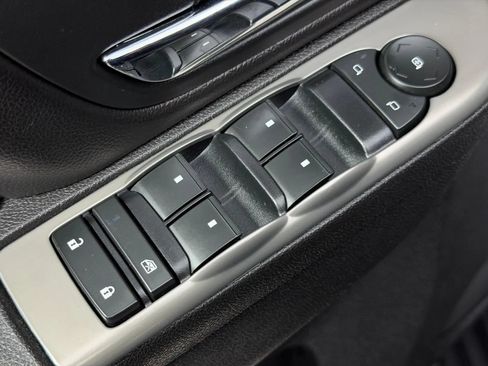 Used 2012 Chevrolet Avalanche LS AWD/4WD image 23
