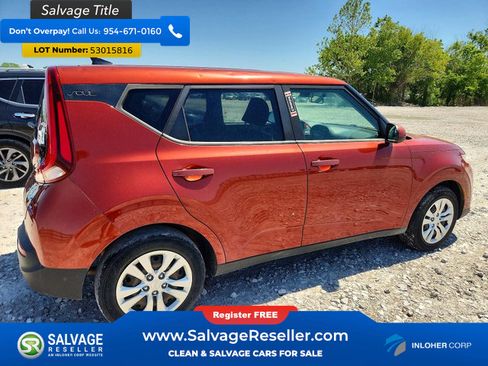 Used 2021 Kia Soul LX FWD image 4