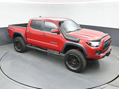 Used 2017 Toyota Tacoma TRD Off-Road w/ Tow Package (A/T)