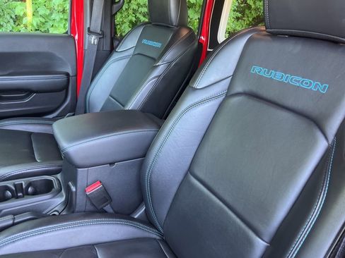 Used 2024 Jeep Wrangler Unlimited Rubicon 4xe AWD/4WD image 4