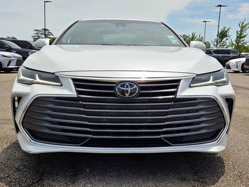 Used 2019 Toyota Avalon Limited FWD image 8