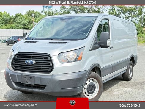 Used 2019 Ford Transit 250 130 Low Roof RWD image 1