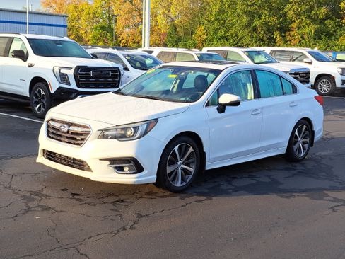 Used 2018 Subaru Legacy 2.5i Limited image 2
