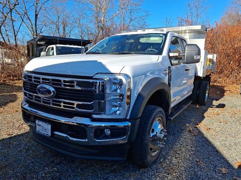 New 2025 Ford F550 4x4 Supercab Super Duty image 2