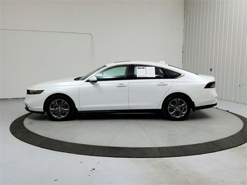Used 2024 Honda Accord EX image 4
