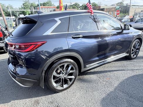 Used 2019 INFINITI QX50 Essential w/ Sensory Package AWD/4WD image 10