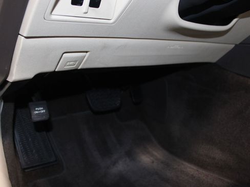 Used 2013 Lexus IS 250 image 9