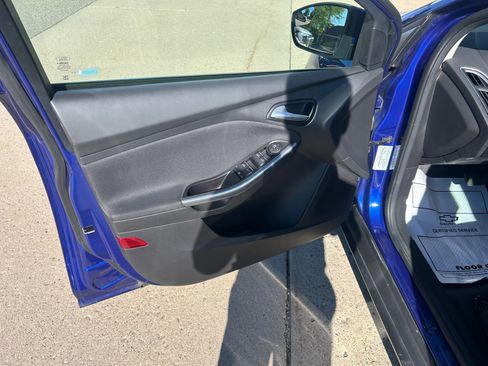Used 2012 Ford Focus Titanium FWD image 13