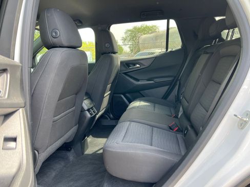 Used 2025 Chevrolet Equinox LT AWD/4WD image 23