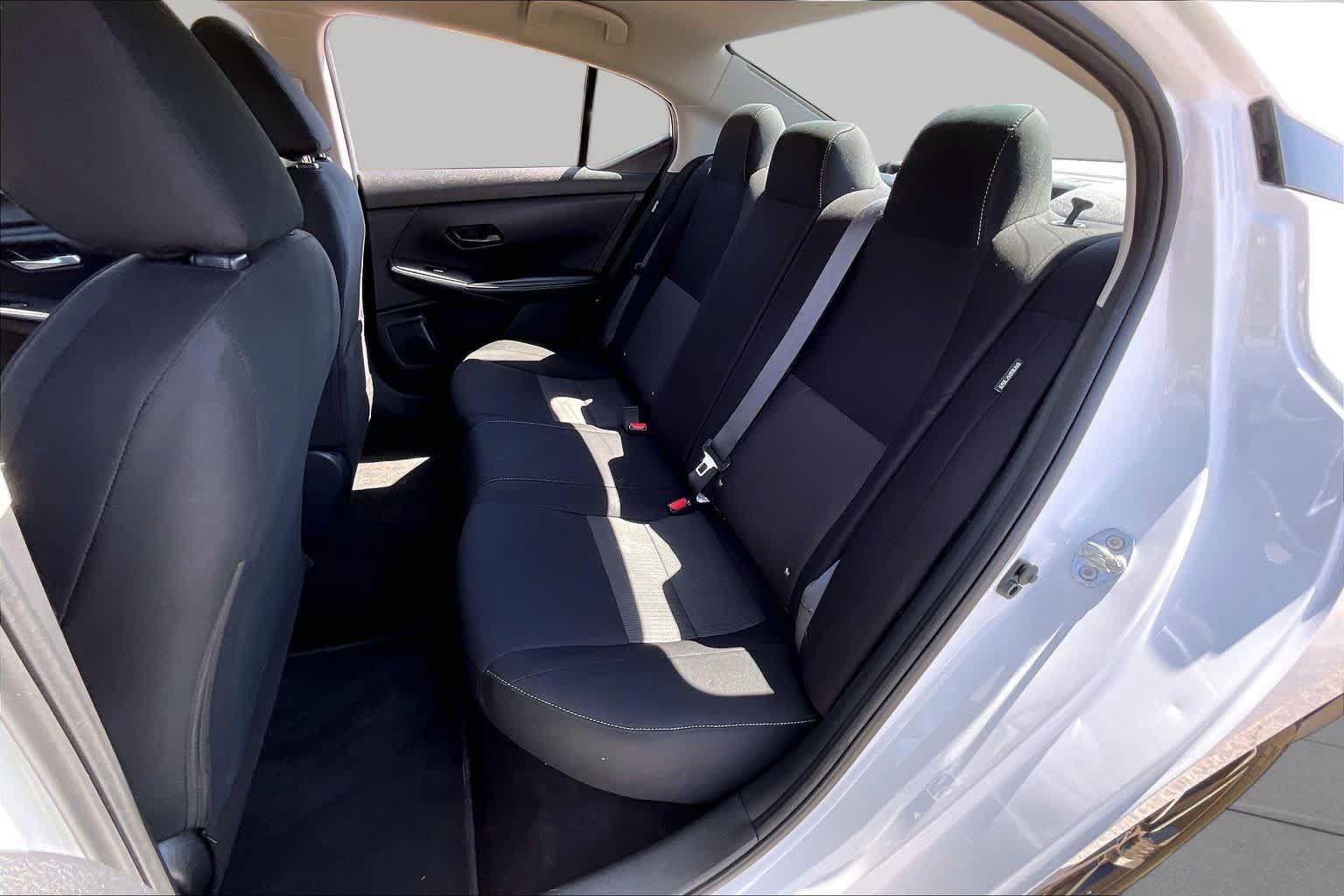 Used 2025 Nissan Sentra SV FWD image 19